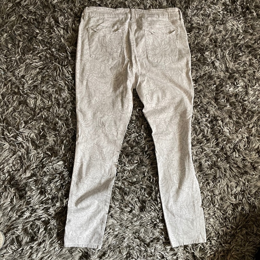NYDJ Damask Print Pants - Picture 3 of 4